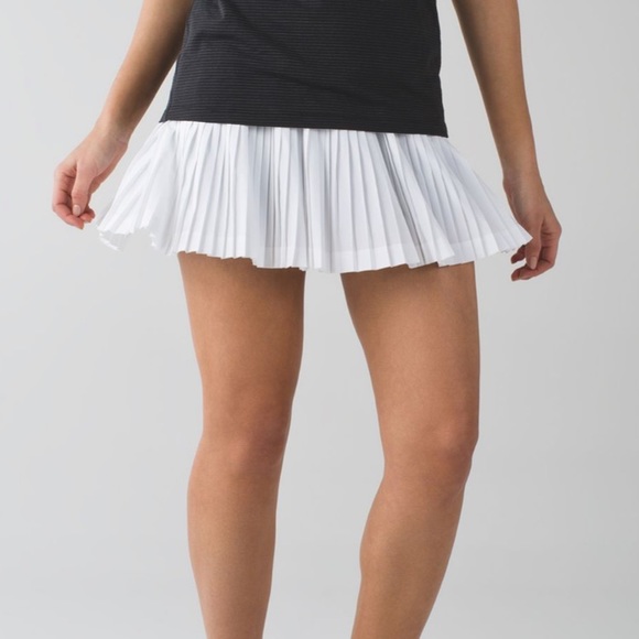 Lululemon White/Grey Pleat to Street Skirt Size 2 - Picture 2 of 16